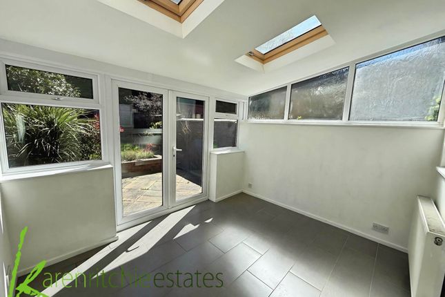 10, Heaton Road, Bolton photo 4