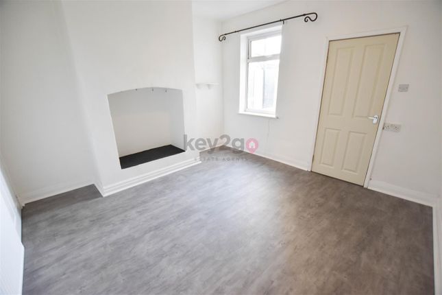 Terraced house to rent in Barlborough Road, Clowne, Chesterfield