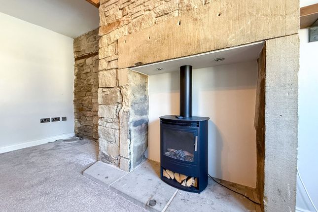 3, Scotgate Road, Holmfirth photo 4