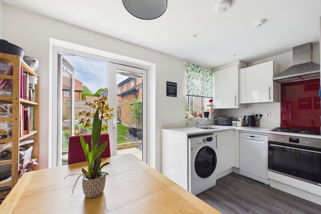 7 Swallowtail Road, Chinnor photo 4