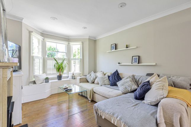 80, Knowsley Road, London photo 2