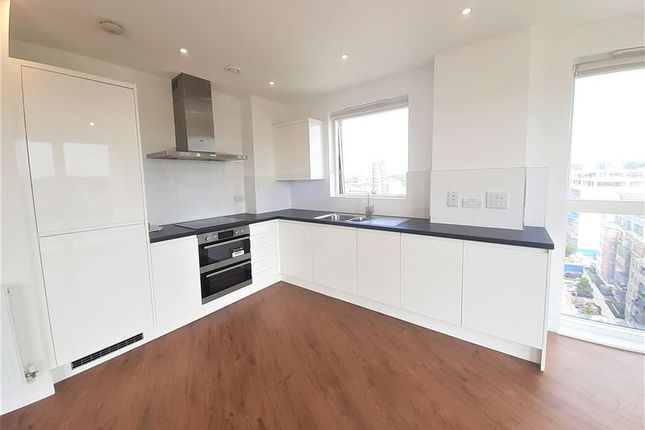 44e Umber House, Lismore Boulevard, London photo 2
