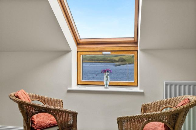 12, Hodders Way, Saltash photo 4