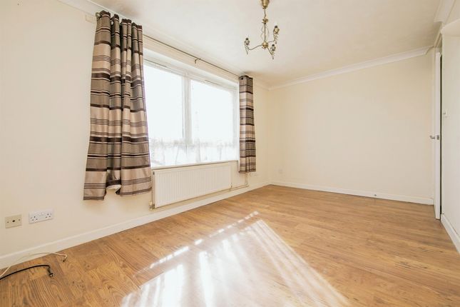 Flat for sale in Epping Close, Clacton-On-Sea