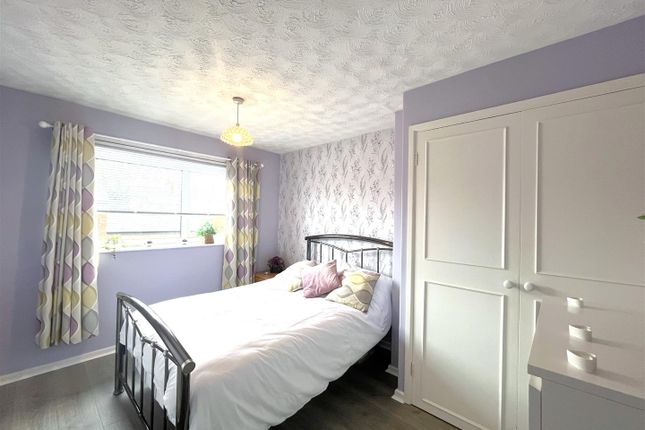 Terraced house for sale in Waterloo Court, Off Charles Street, Warwick