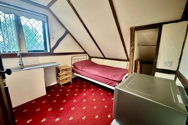 Room 4, 136, The Street, Willesborough photo 2