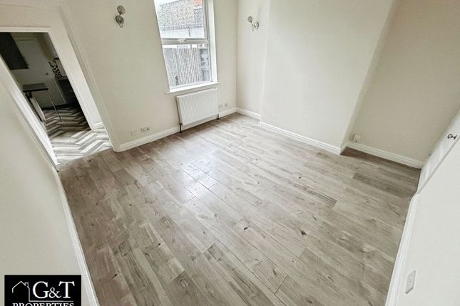 37 King Street, Stourbridge photo 4