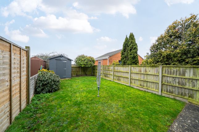 79, Orchard Close, Sleaford photo 4