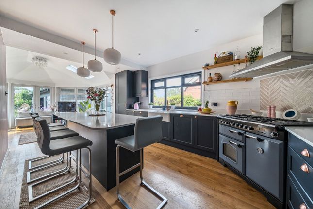 Treyarnon, 45 Pinn Hill, Exeter photo 4