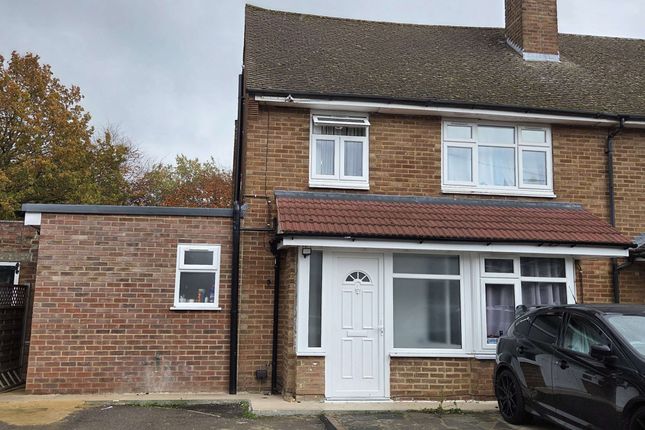 One En-Suite Room Available In 6 Bed Semi-Detached House To Rent Westlea Avenue, Watford Wd25