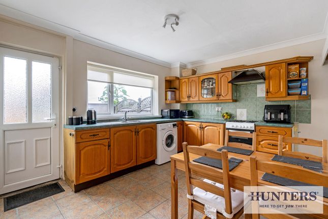 71, Greenlea Avenue, Leeds photo 4