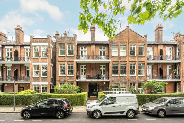 Thumbnail Flat to rent in Bishops Mansions, Bishops Park Road, London