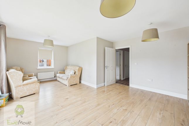 Flat 11, Tucano Court, Silver Streak Way, Rochester photo 4