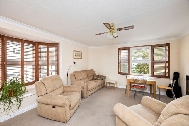 Flat 15, Pavilion Court Grand Parade Mews William Street, Brighton photo 3