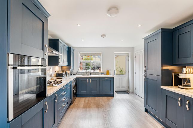 34, Dabinett Drive, Winscombe photo 4