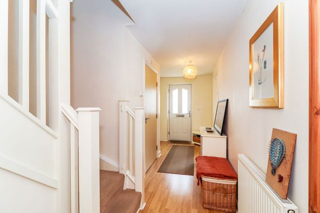 15 Hemsley Road, Kings Langley photo 5