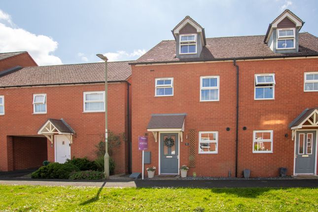Thumbnail Town house for sale in Ayres Drive, Bloxham