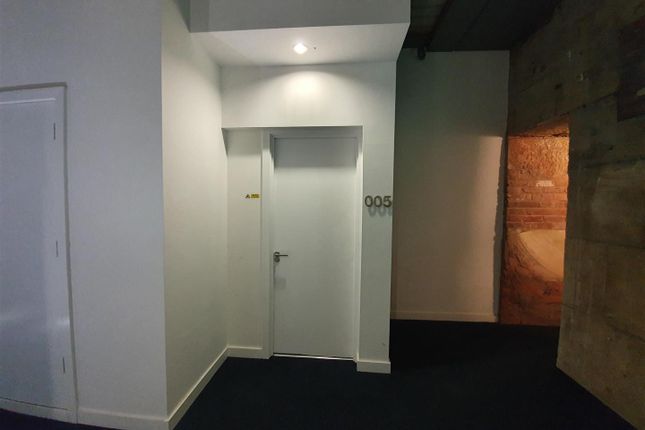 Apt 005 Velvet Mill, Lilycroft Road, Bradford photo 3