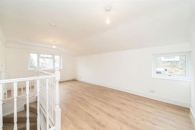 95B, Jerningham Road, London photo 2
