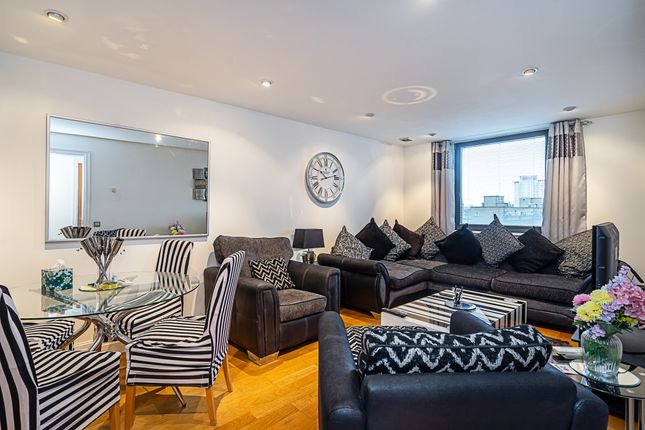 Apartment 41, 11, Sheldon Square, London photo 2