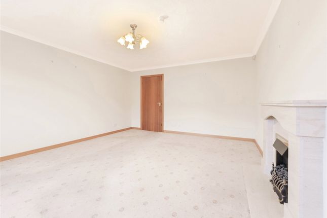 Balmoral Wynd, Kilmarnock photo 3