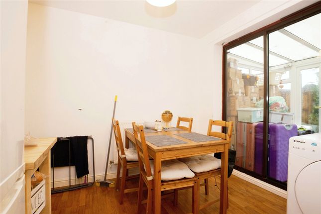21, Lovage Close, Cardiff photo 4