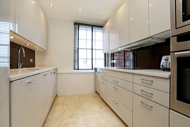 12-14, Reeves Mews, London photo 3