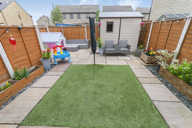 8, Mayfield Drive, Buxton photo 2