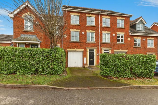 Town house for sale in Richmond Drive, Sutton Coldfield