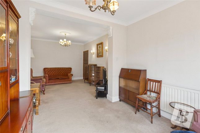 7, Burnway, Hornchurch photo 4