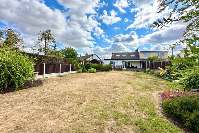 20 Martindale Avenue, Basildon photo 2