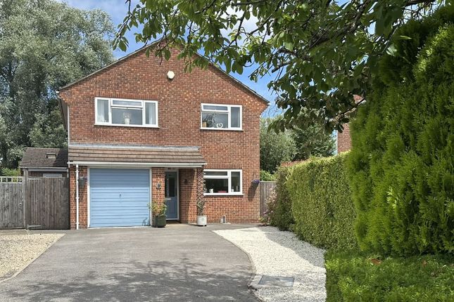 3 Lakeland Gardens, Southampton photo 2