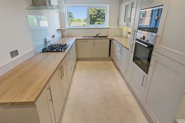 6 Heathside, 27, Avalon, Poole photo 3