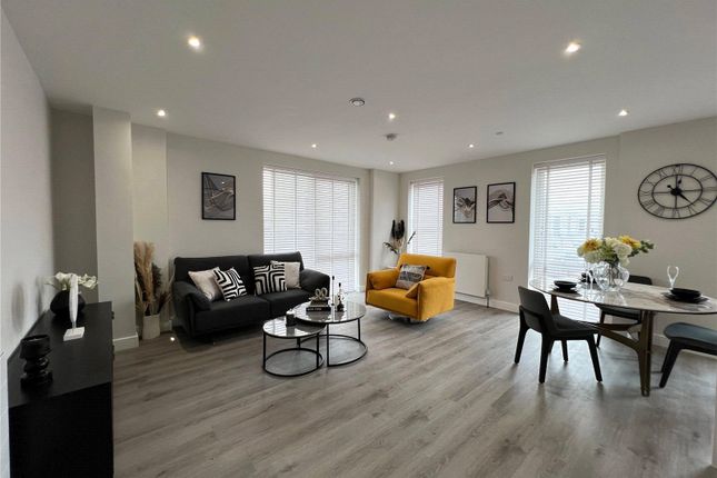30, Pangea Court, Rainham photo 2