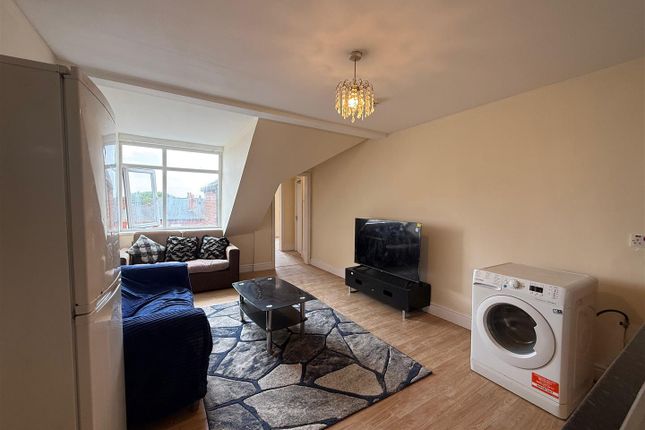 Flat 3, 578A, Hyde Road, Manchester photo 3