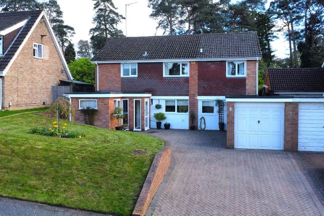 Thumbnail Detached house for sale in Roundway, Camberley