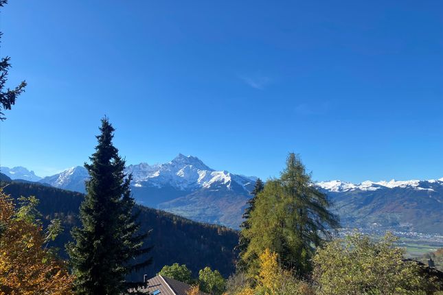 Chalet for sale in Arveyes, Vaud, Switzerland