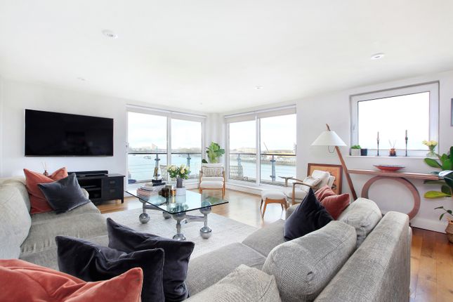 Flat for sale in Bluewater House, Smugglers Way, Wandsworth, London