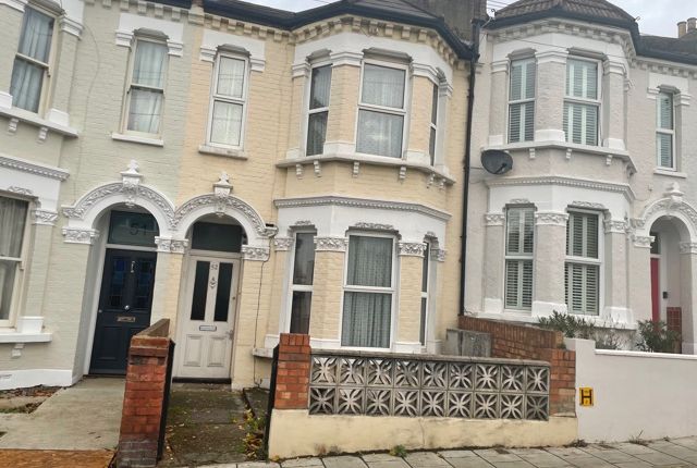 Thumbnail Terraced house for sale in Swaffield Road, Wandsworth