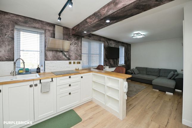 1-bed flat on Lewes Close, Grays, £170,000