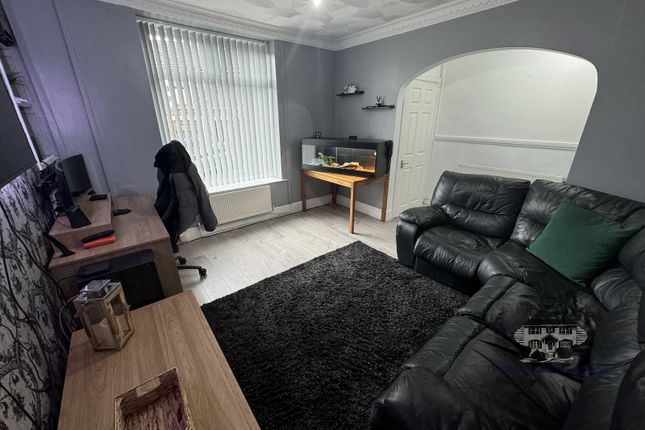 162, Court Street, Tonypandy photo 3