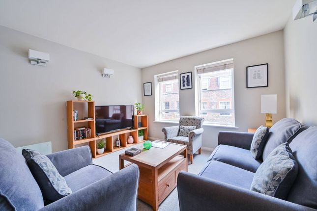 Flat to rent in Craven Street, Covent Garden, London