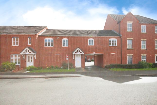 Property for sale in Lee Meadowe, Chase Meadow Square, Warwick
