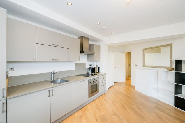 Flat for sale in Willow Street, London