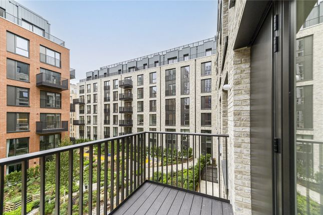 Flat 43, The Ashbee, 20, Parkview Avenue, London photo 2