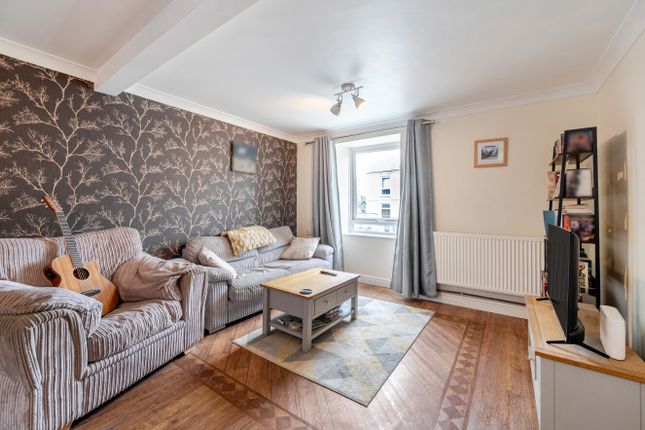 46, Central Treviscoe, Cornwall photo 3