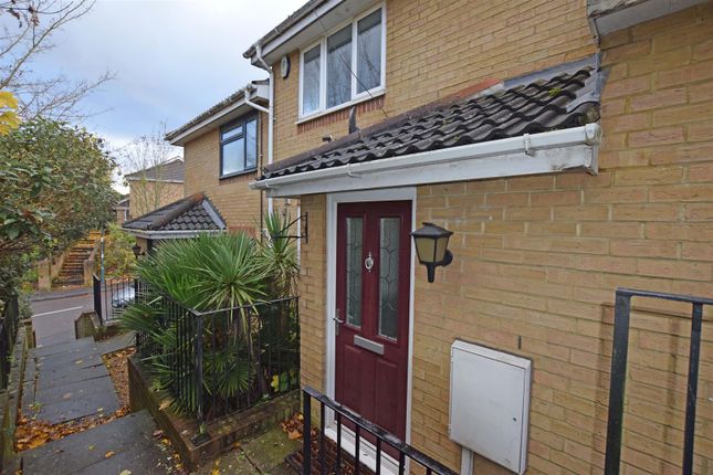 Thumbnail Terraced house to rent in Princes Avenue, Walderslade, Chatham