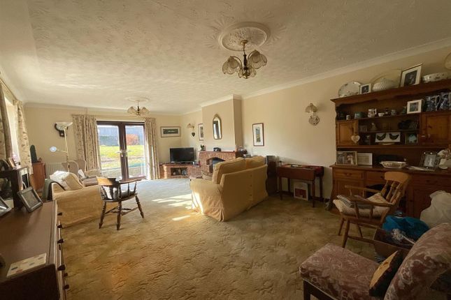 55, Maesquarre Road, Ammanford photo 2