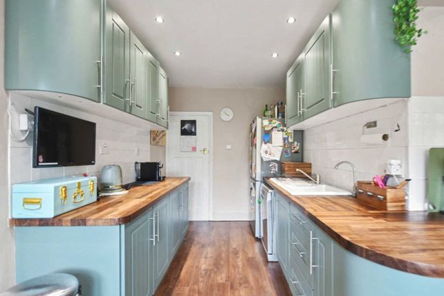 24, Upper Hale Road, Surrey photo 3