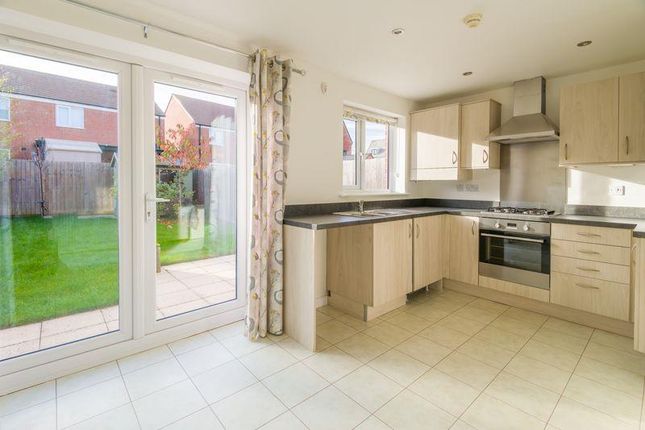 4, Fenton Close, Peterborough photo 4